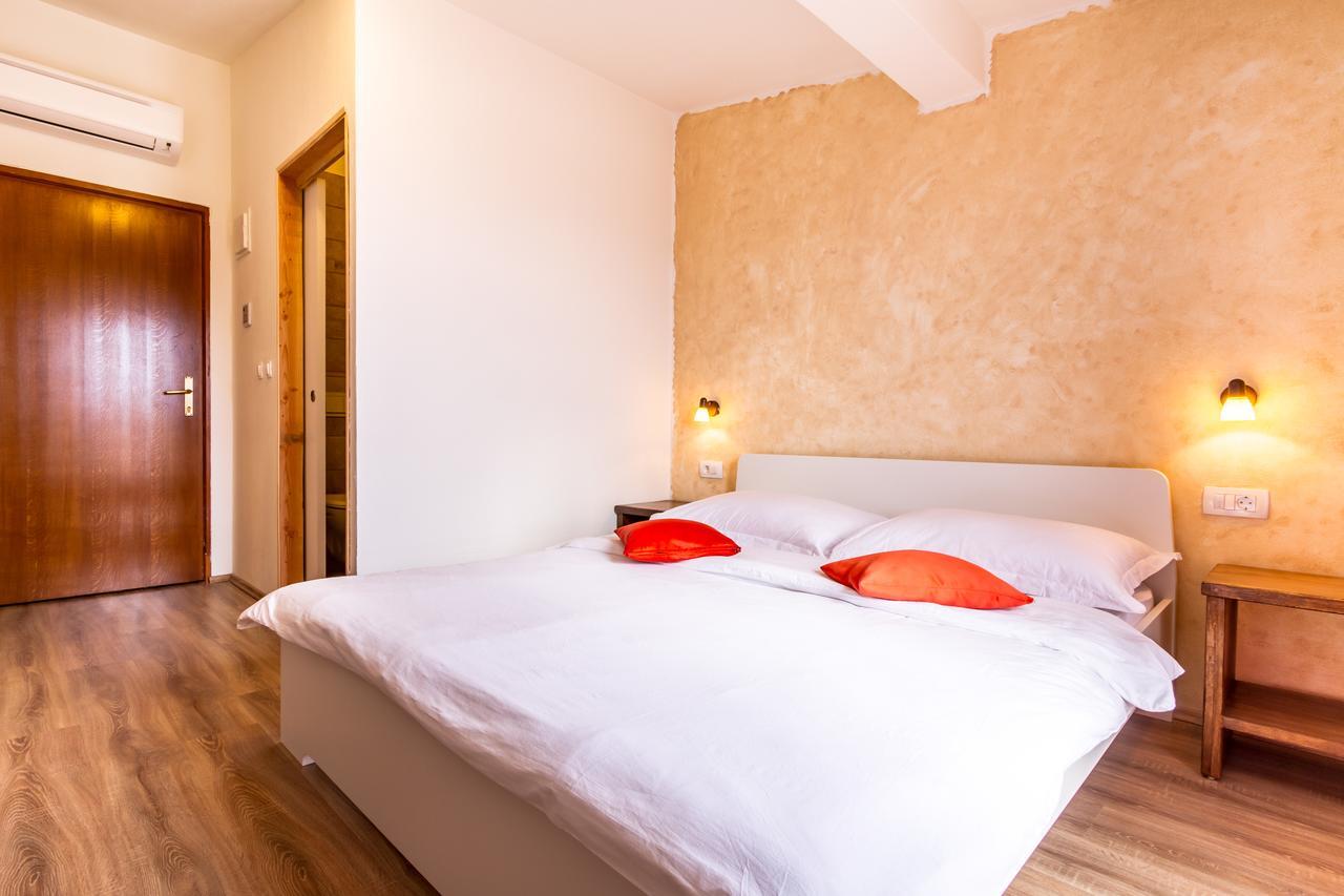 B&B Tonivale Skrbcici ภายนอก รูปภาพ